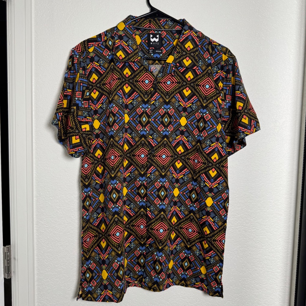 WXYZ Button Down Shirt Mens Medium Multicolor Geometric Tribal Viscose Short Slv
